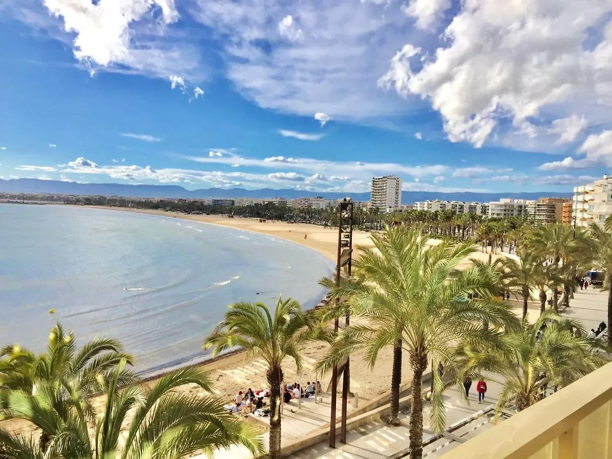 Comfortable Seaside Apartment In Salou 85 M² Sea View