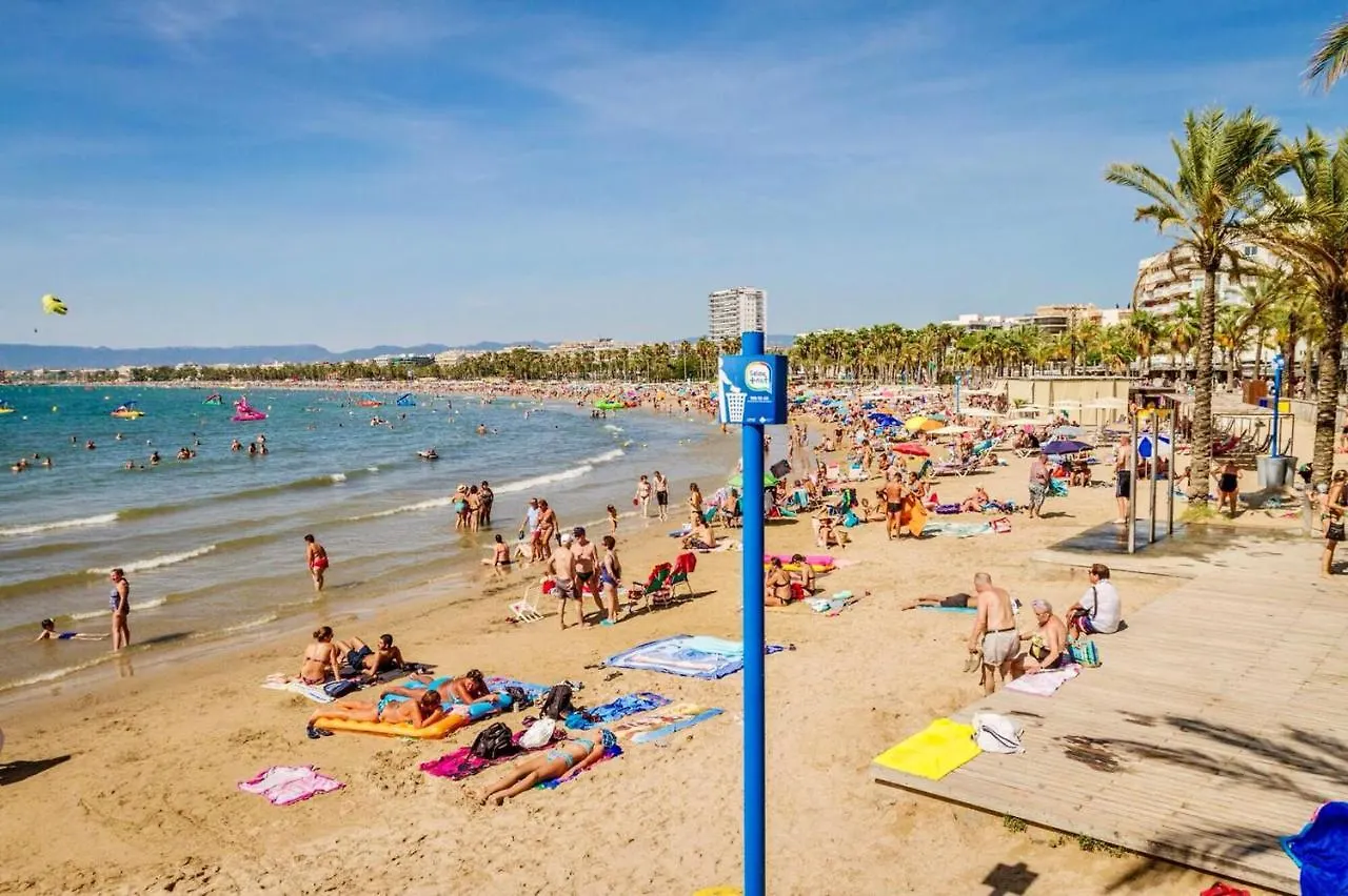Comfortable Seaside Apartment In Salou 85 M² Sea View
