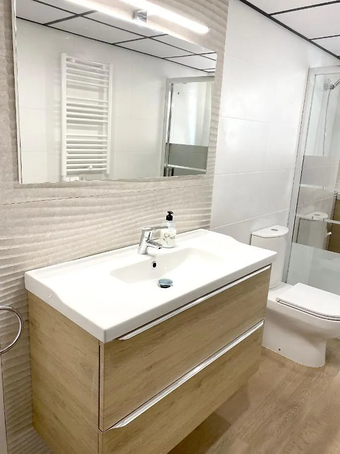 Comfortable Seaside Apartment In Salou 85 M² Sea View